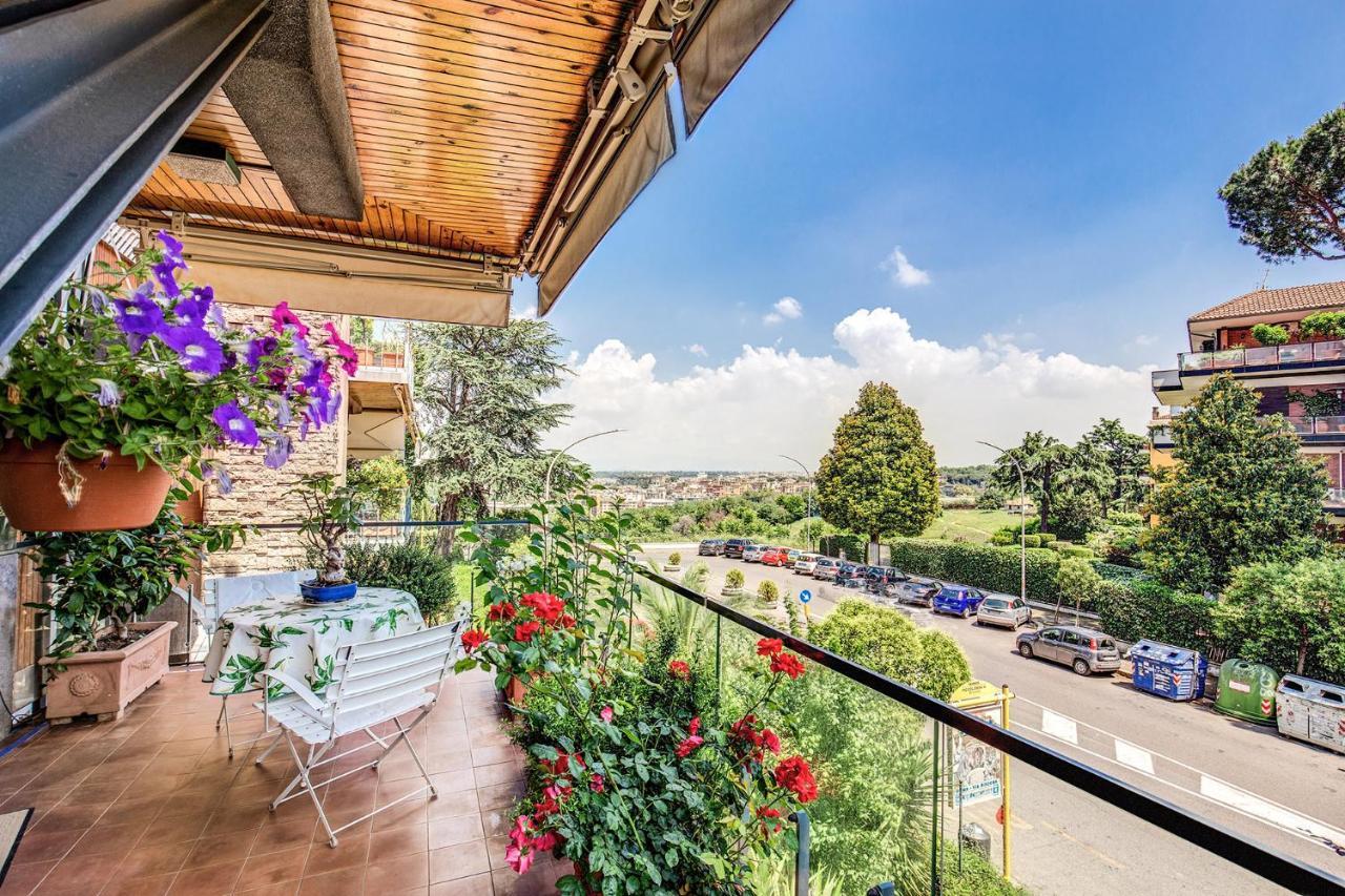 Terrazza Piccolomini: Elegant Apartment Stunning View Over Rome/St Peter'S Dome Exteriér fotografie