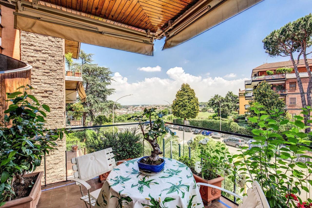Terrazza Piccolomini: Elegant Apartment Stunning View Over Rome/St Peter'S Dome Exteriér fotografie