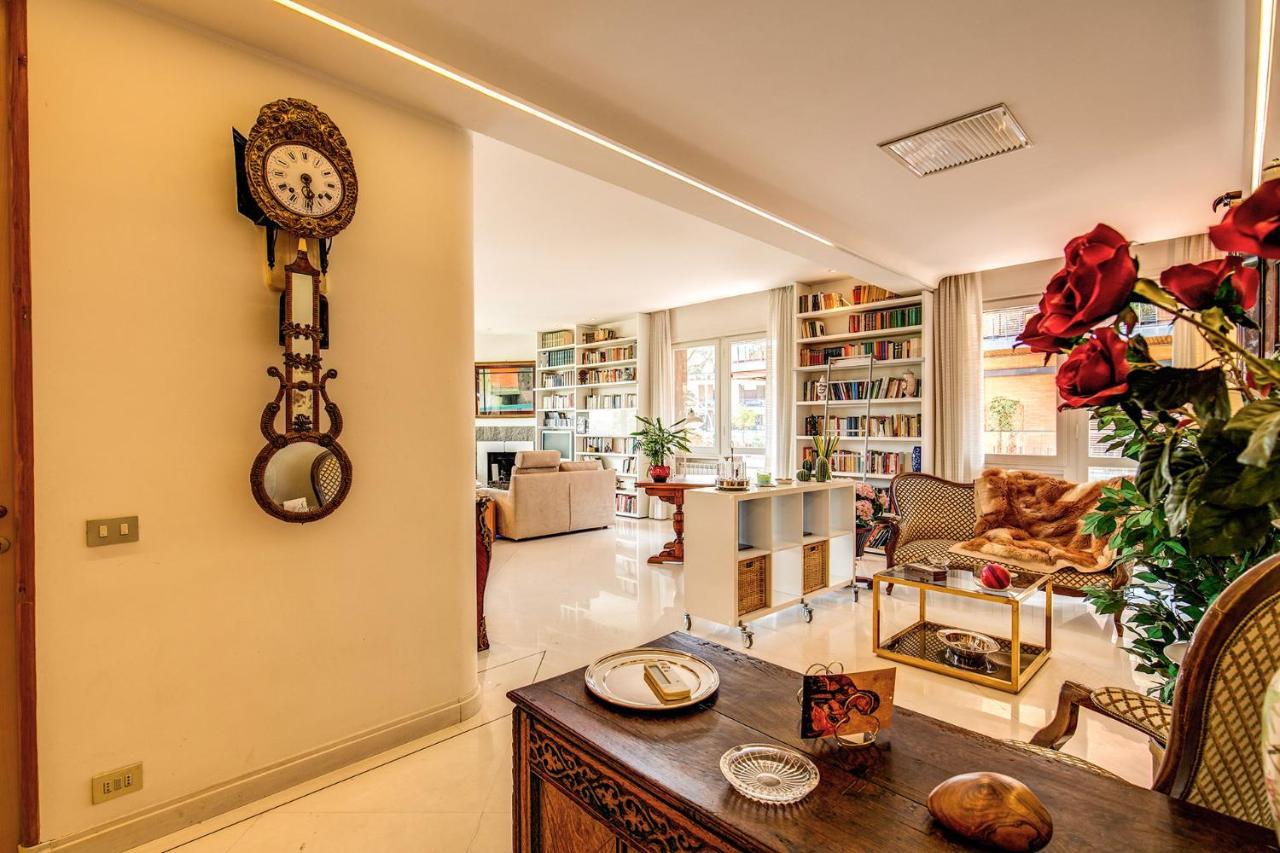 Terrazza Piccolomini: Elegant Apartment Stunning View Over Rome/St Peter'S Dome Exteriér fotografie