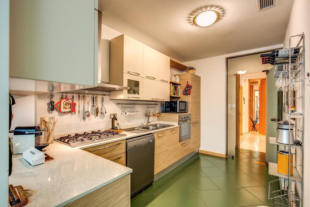Terrazza Piccolomini: Elegant Apartment Stunning View Over Rome/St Peter'S Dome Exteriér fotografie