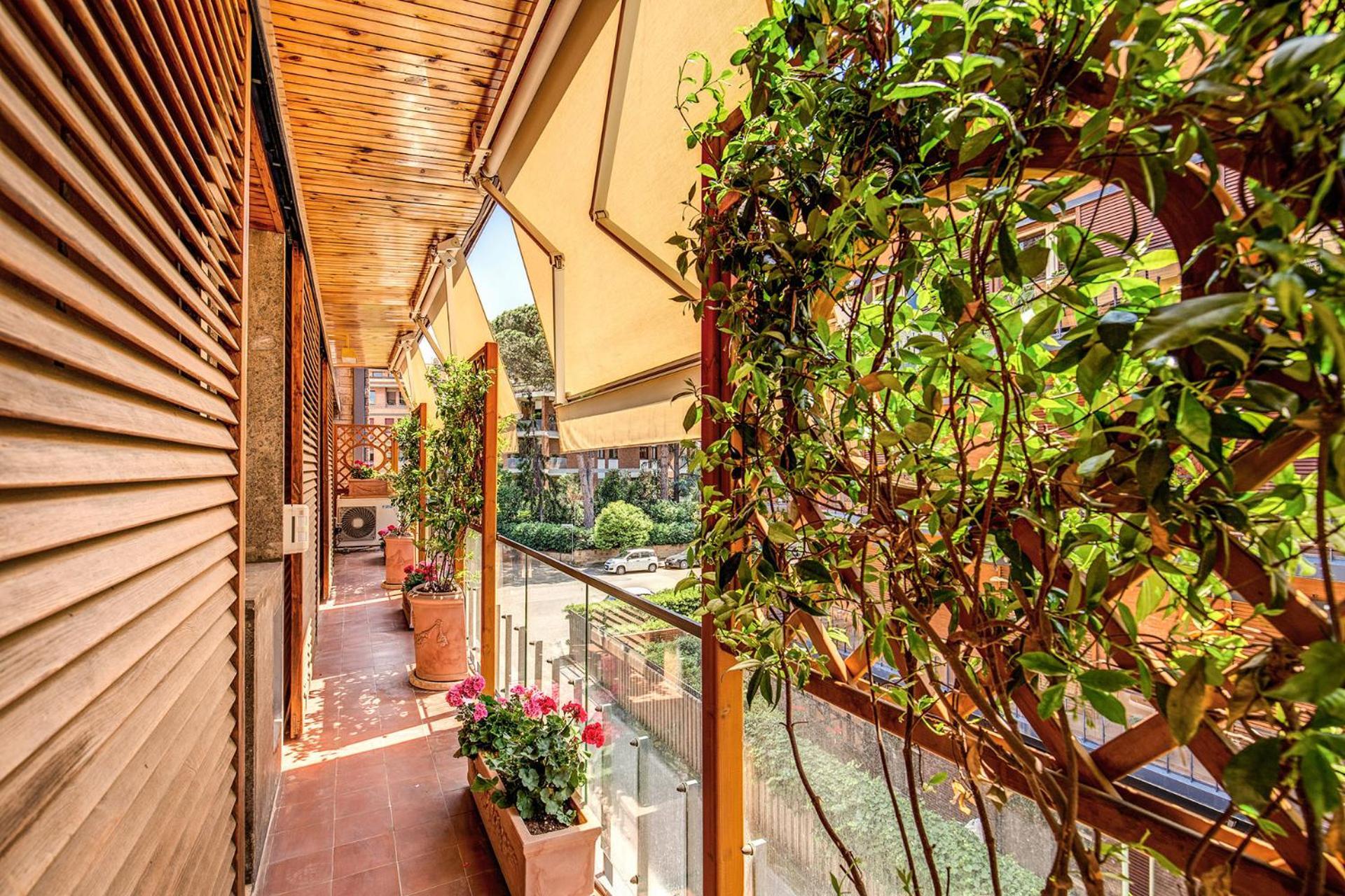 Terrazza Piccolomini: Elegant Apartment Stunning View Over Rome/St Peter'S Dome Exteriér fotografie